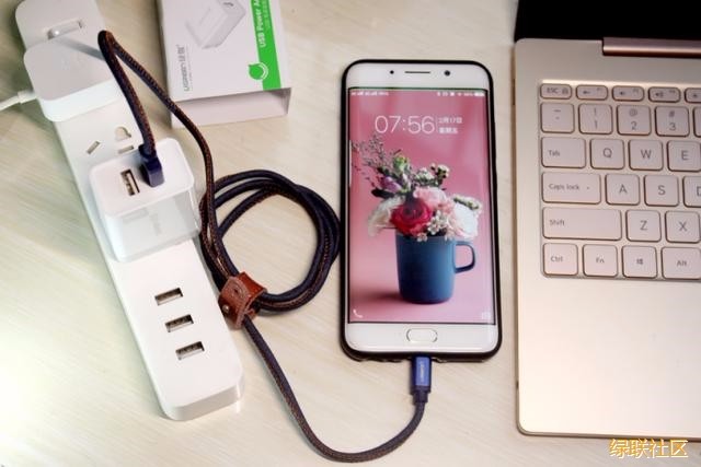 试用履历丨当牛仔布变身数据线 注定扎实耐用又有范